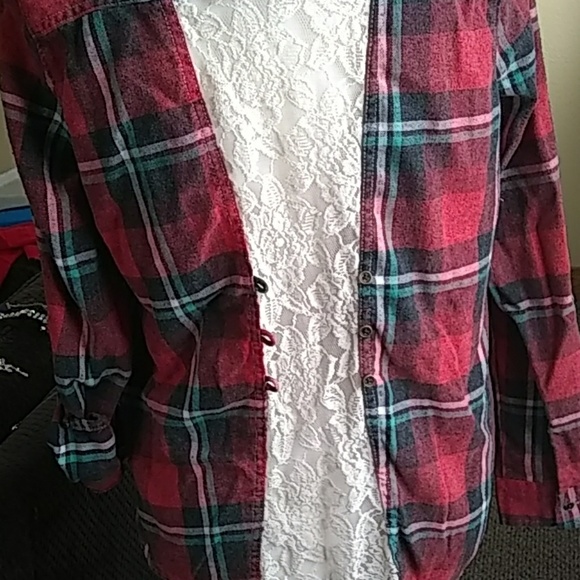 Red plaid lace back button down - Picture 4 of 5